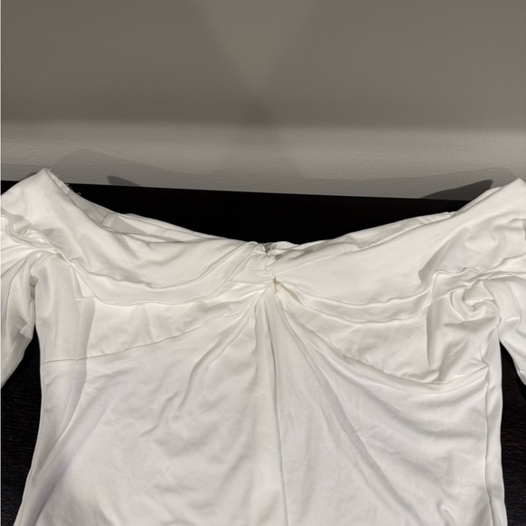 White Off-Shoulder Top - Picture 2 of 3
